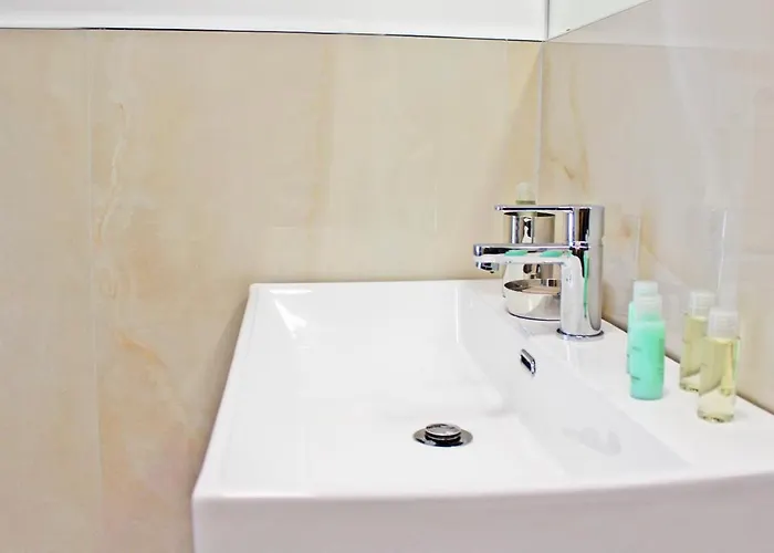 בית הארחה Hrt מילאנו