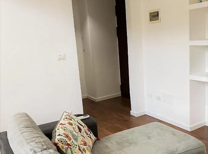 White Flat Puglie 米兰