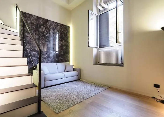 Apartment Premium Two-level Caiazzo Stazione *