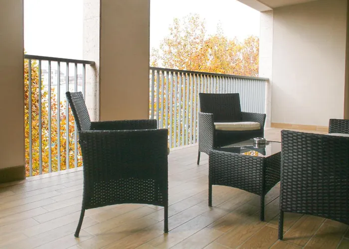 Bnbutler - Govone - Ampio E Luminoso Con Terrazza * Milán