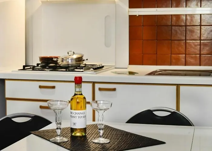 By Halldis Apartman Milánó