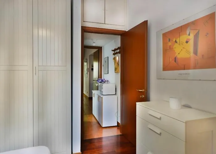 By Halldis Apartman Milánó