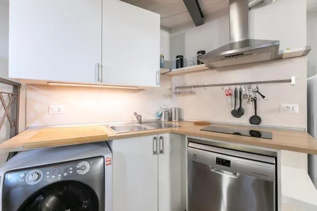 Alessia's Flat - Michetti アパート ミラノ