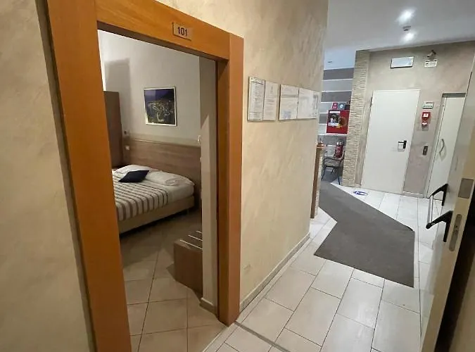 Montecarlo 3* Milano
