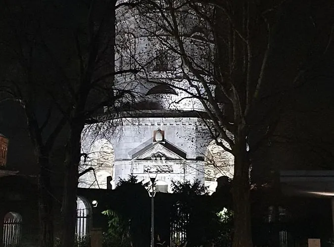 S. Ambrogio Square *