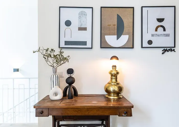 *villa Olivo*with Private Terrace & Jacuzzi + 3bedrooms Σπίτι διακοπών