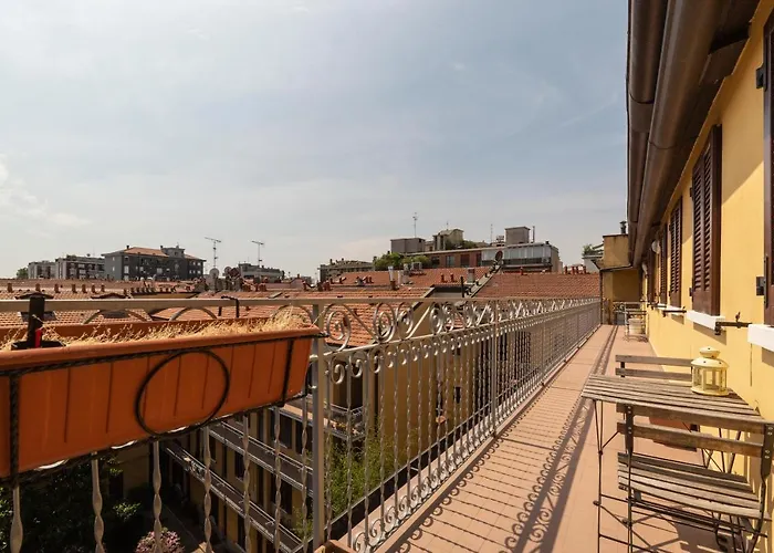 Porta Genova Balcony Daire Milano