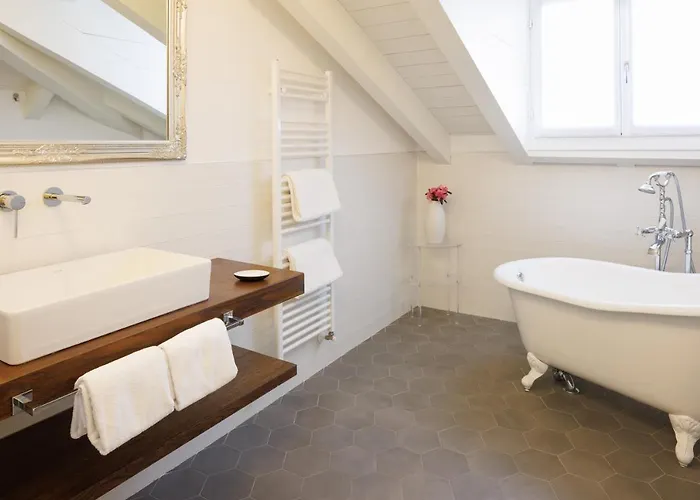 Antica Leonardo Mailand