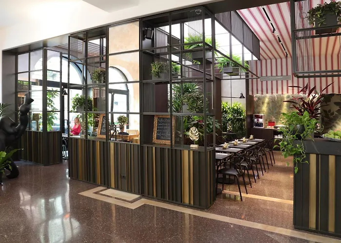 سانبي ميلانو 4*