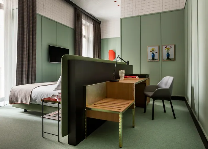Mate Collection Giulia, Mailand