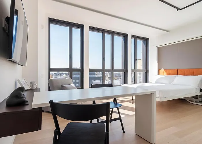 Easyhomes-central Tower Apartment *