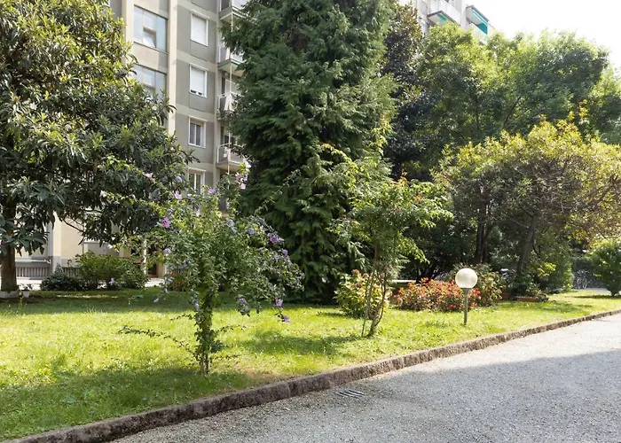 Joivy Adorable Flat With Balcony Апартаменты