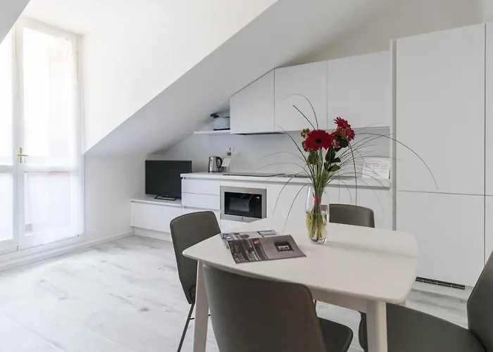 Italianway Easy - Commenda 35 Lägenhet Milano