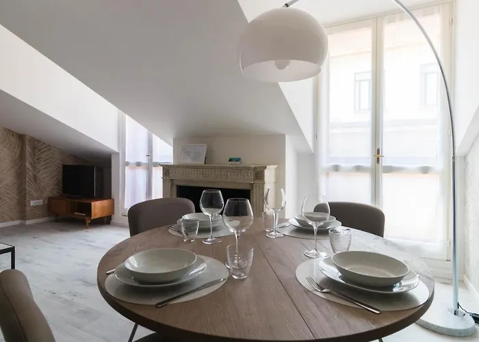 Lägenhet Italianway Easy - Commenda 35 *
