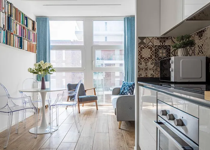 Luxnest I Porta Nuova - Via Pirelli *