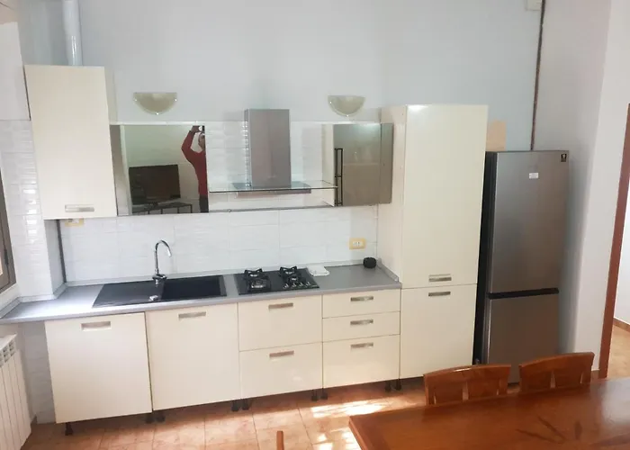 Maffucci 24 Bilocale Molto Spazioso E Moderno Milánó