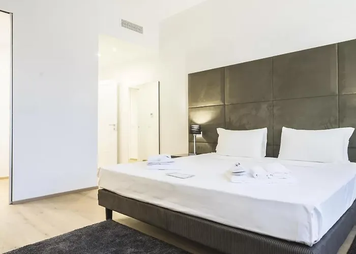 Italianway - Vittorio Emanuele 15 *