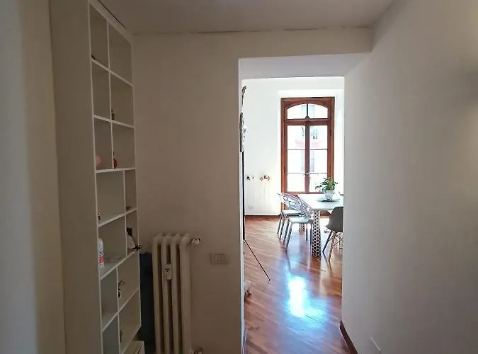 Apartman Charming Design Into Navigli District *