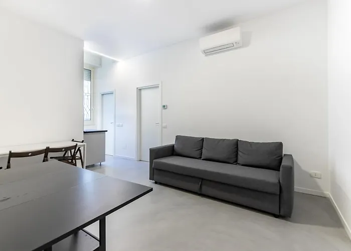 Alessia's Flat - Michetti *