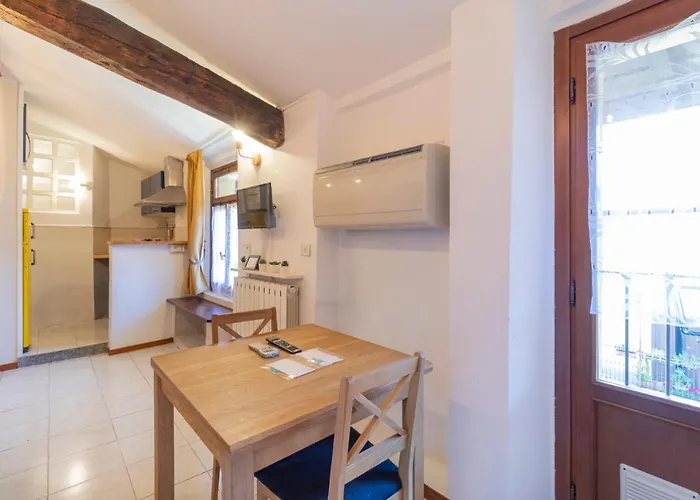 Portello Lauria 9 * ميلان