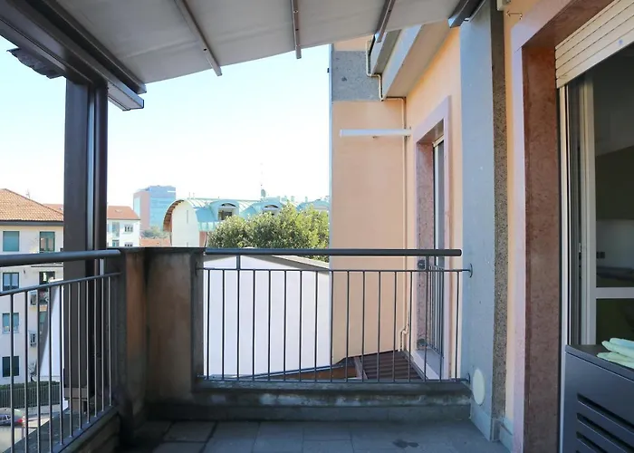 아파트 Happy Flat With Terrace *