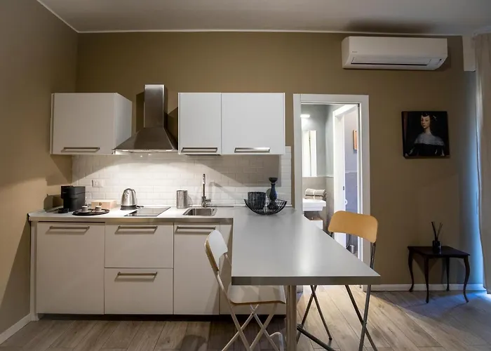 Quiet & Stylish Flat 2 Min Metro Fast Wi-fi アパート ミラノ