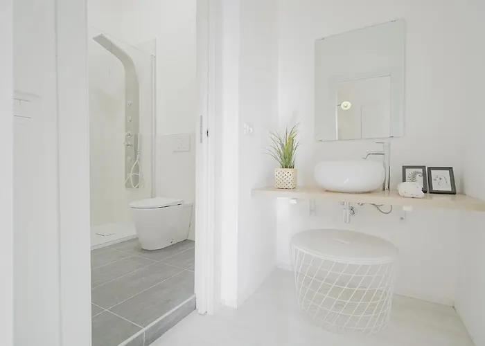 Daire Cont36 -total White- Esclusive Milano