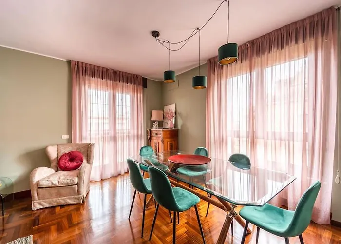 Apartamento Navigli-duomo Big House With Free Parking • Top!