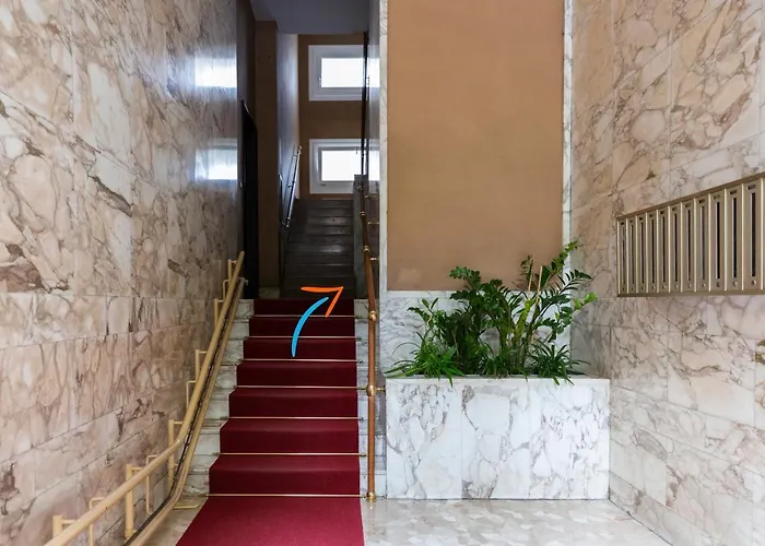 Apartment Living Isola *