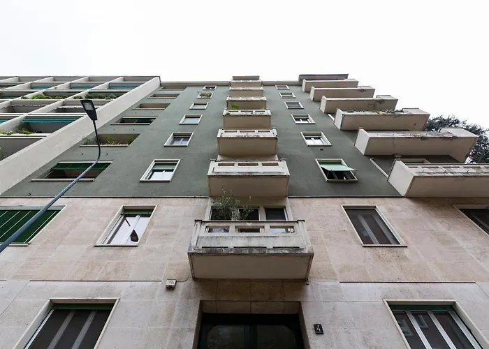 Living Isola Apartment