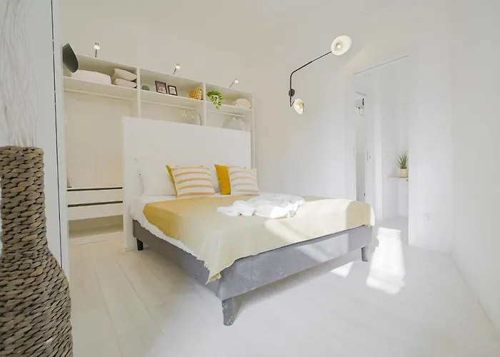 Cont36 -total White- Esclusive Milano