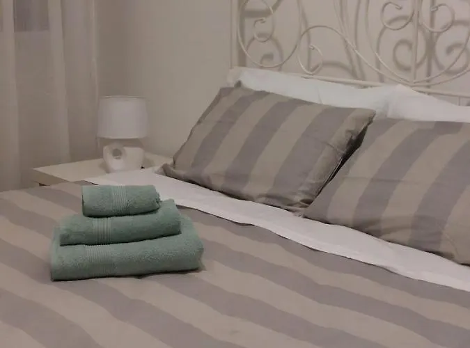 M.aurelio Red Apartment