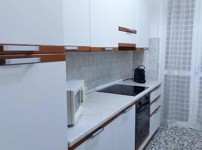 Apartment M.aurelio Red *