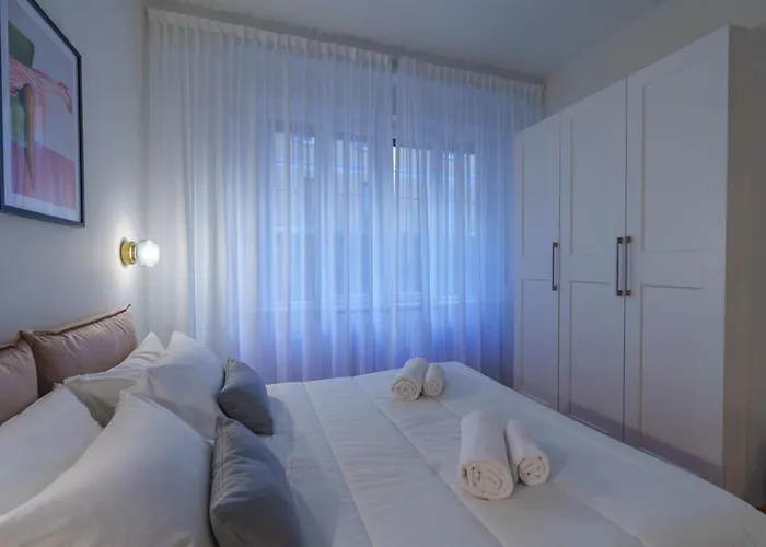 Porta Venezia-trilocale-luxury Con Wifi-neflix Apartmán