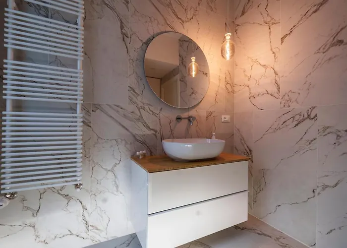 Porta Venezia-trilocale-luxury Con Wifi-neflix Apartmán *