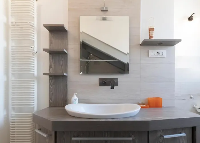 Mansarda Cola Milán