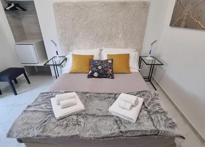 בית הארחה Casa Storica Piazza 5 Giornate