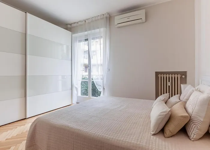 Bright In Citta Studi - 2 Balconies شقة ميلان