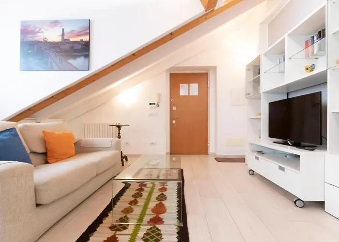 Apartmán Mansarda Cola Milán