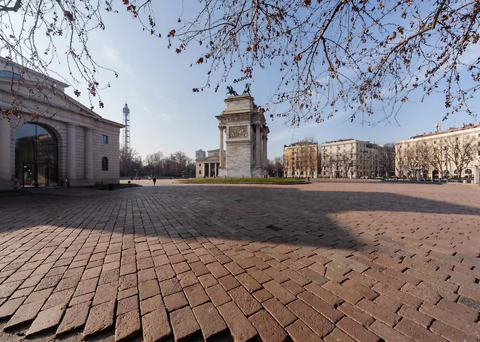 Guesthost - Arco Della Pace *