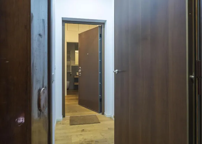 Easylife - - Modrone 8-1 - Duomo * Milano