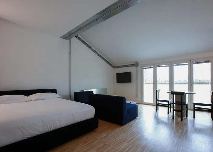 アパート Basicvillage ミラノ