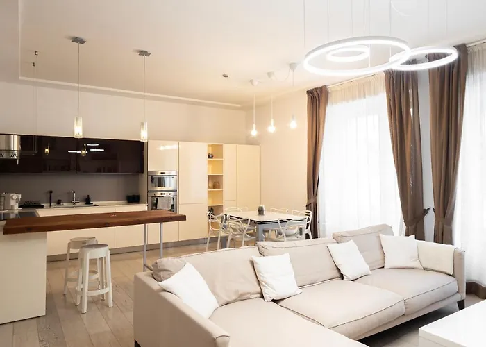Elegante E Spazioso Quadrilocale In Porta Venezia Mediolan