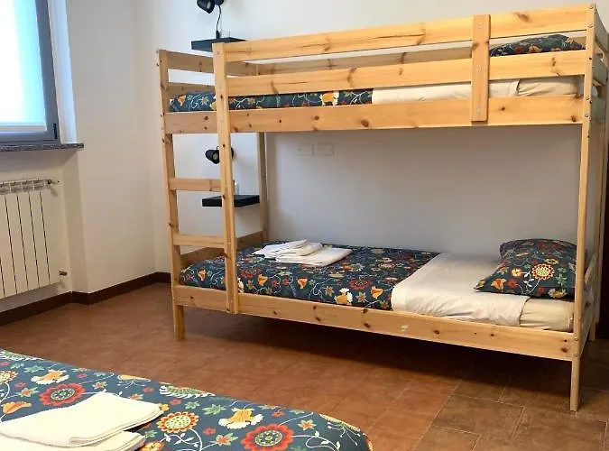 Cascina Bellaria Hostel Milán