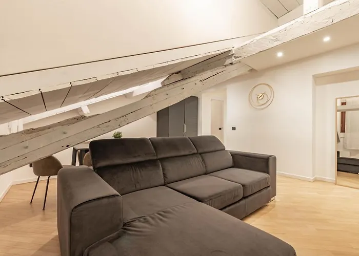 דירה Brera Flat Near Duomo מילאנו