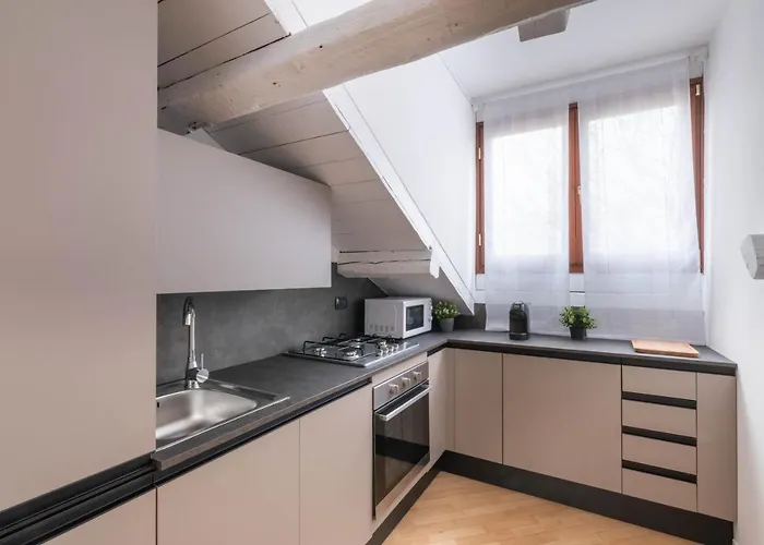 Brera Flat Near Duomo דירה מילאנו