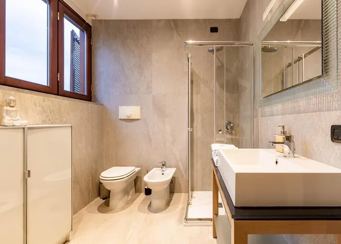 Brera Flat Near Duomo