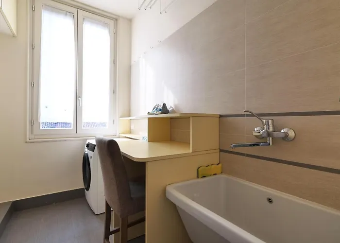 Lux Penthouse Palestro Milan