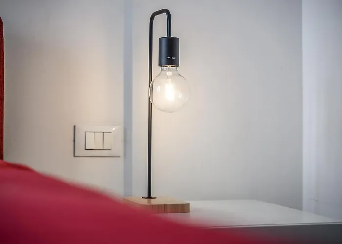 The Lantern Flat - Ticinese Navigli *