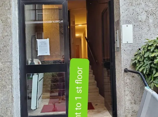 Grazioso Metro Vicinissima Facile Per Arrivare A Duomo Daire Milano
